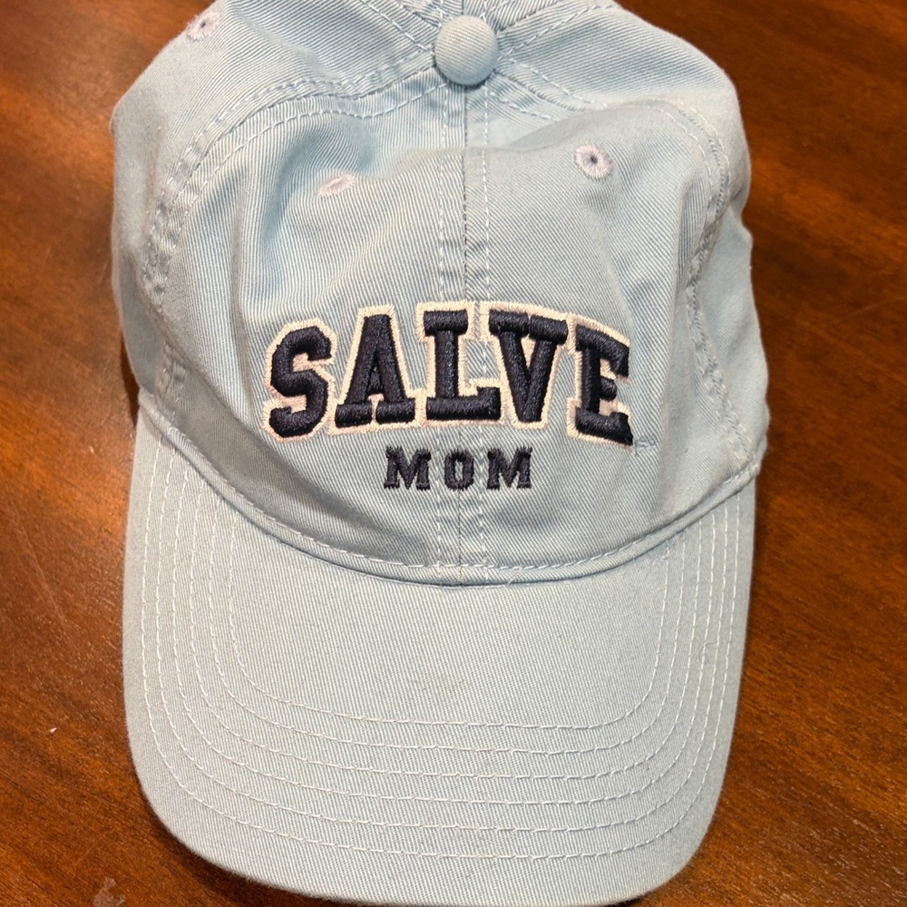 SALVE MOM Light Blue Embroidered Baseball Cap